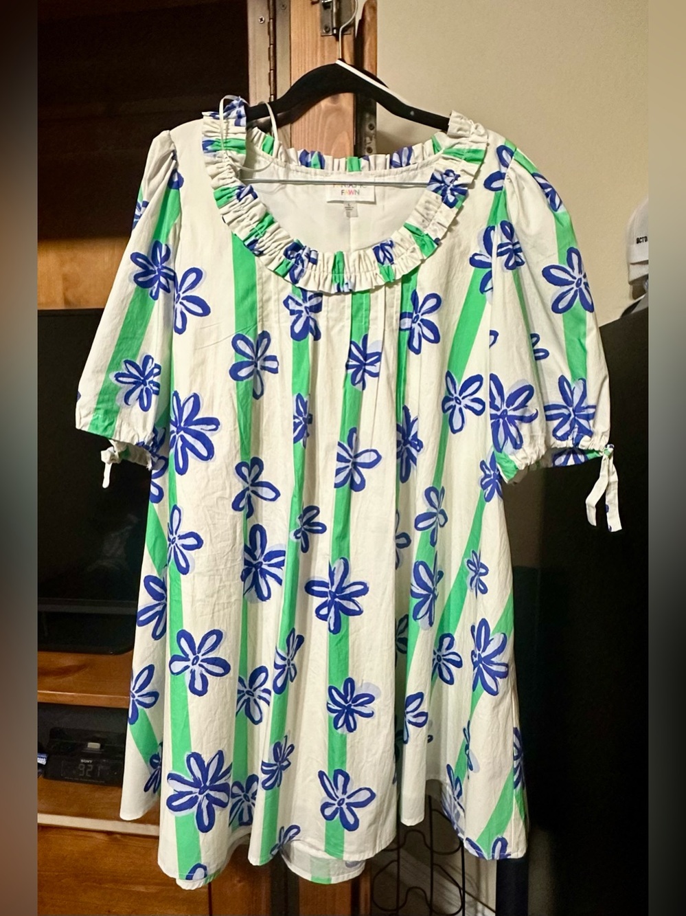Fantastic Fawn Floral Stripe Ruffle Puff Sleeve Dress L